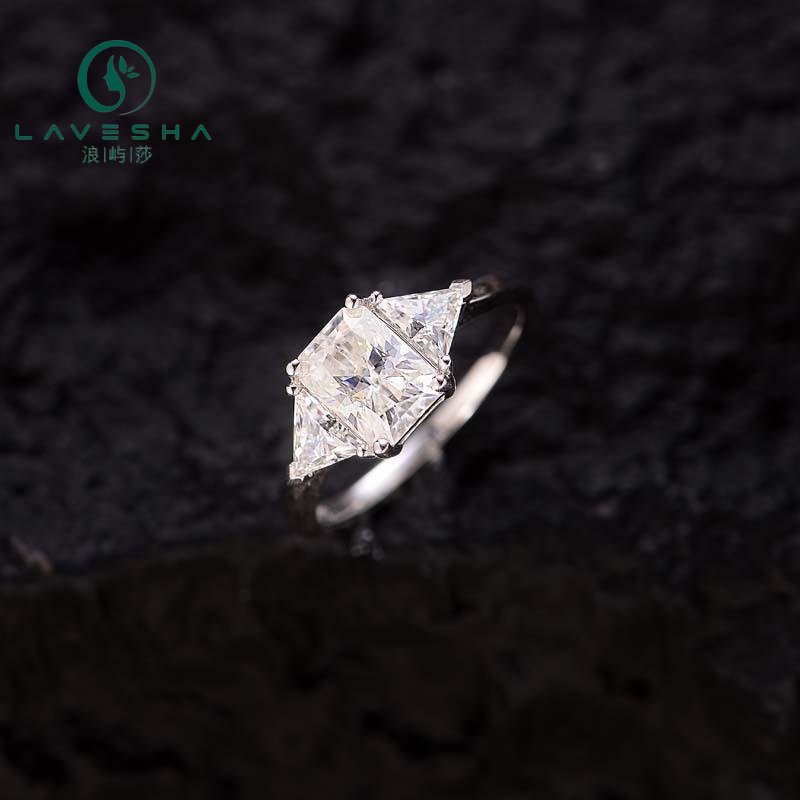 No.41 LAVESHA R3-0034 2.0 CTW Three-stones Radiant 6A Moissanite  18K S925 Band Ring  with Trillion Side Stones Buy 1 get 1 free 719