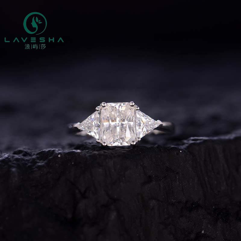 No.41 LAVESHA R3-0034 2.0 CTW Three-stones Radiant 6A Moissanite  18K S925 Band Ring  with Trillion Side Stones Buy 1 get 1 free 719