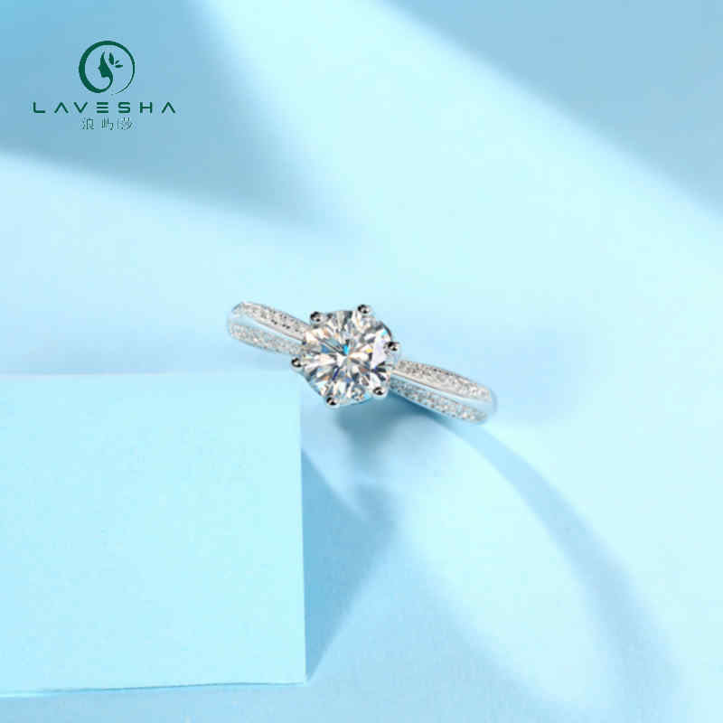 LAVESHA Women 1.0 CTW Round Moissanite S925 Adjustable Band Ring