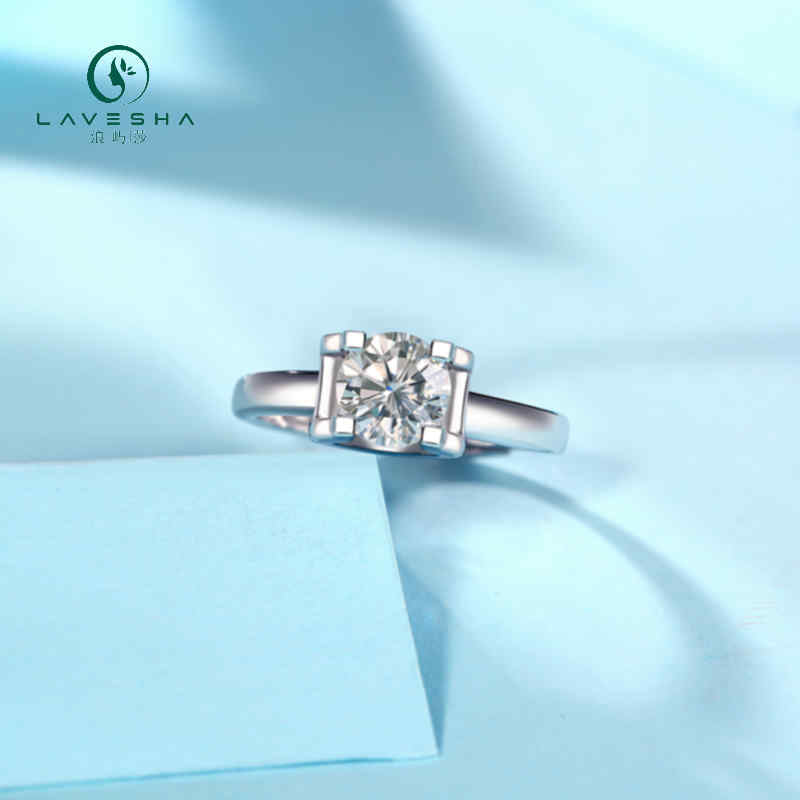 LAVESHA Women 1.0 CTW Round Moissanite S925 Adjustable Band Ring