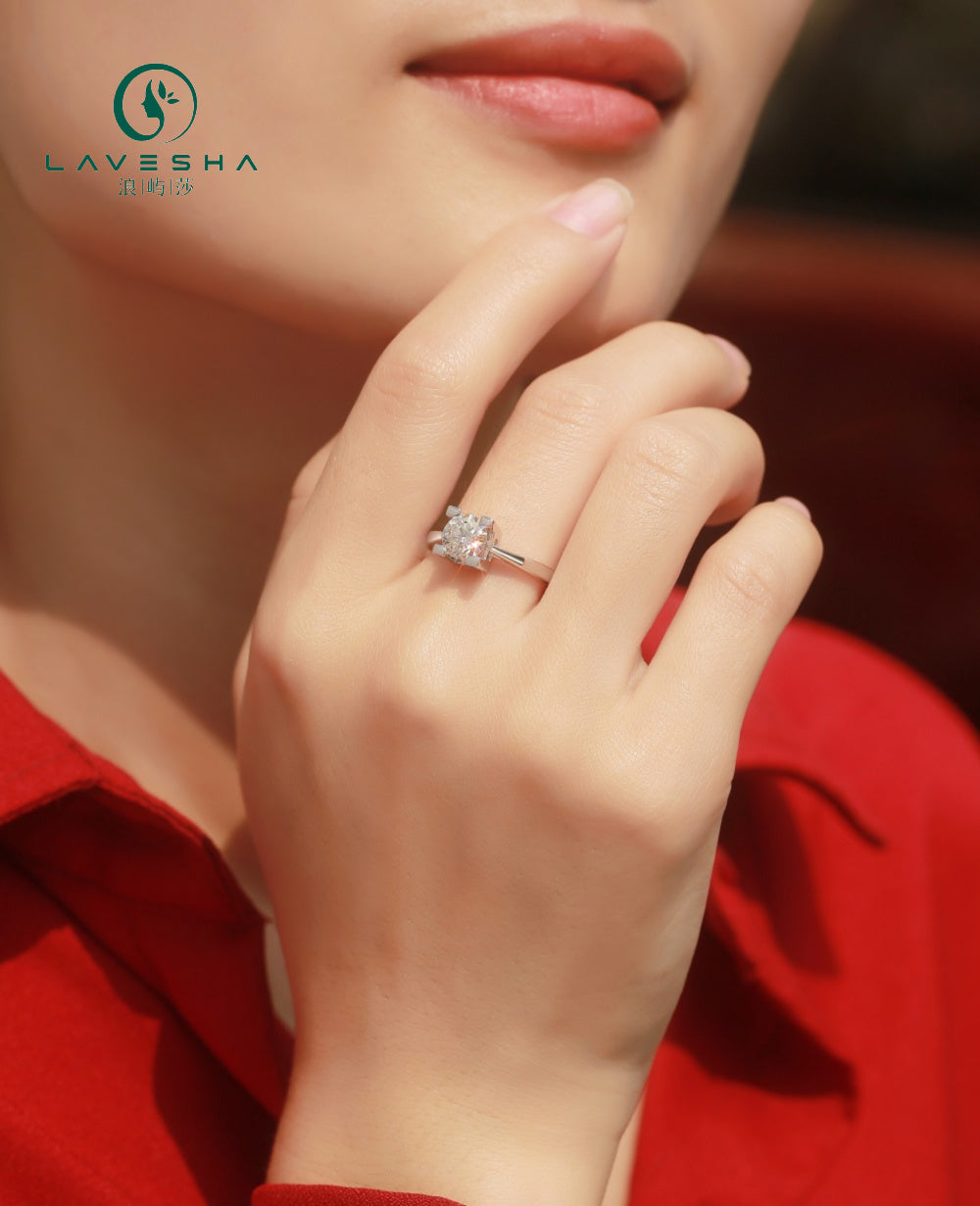 LAVESHA Women 1.0 CTW Round Moissanite S925 Adjustable Band Ring