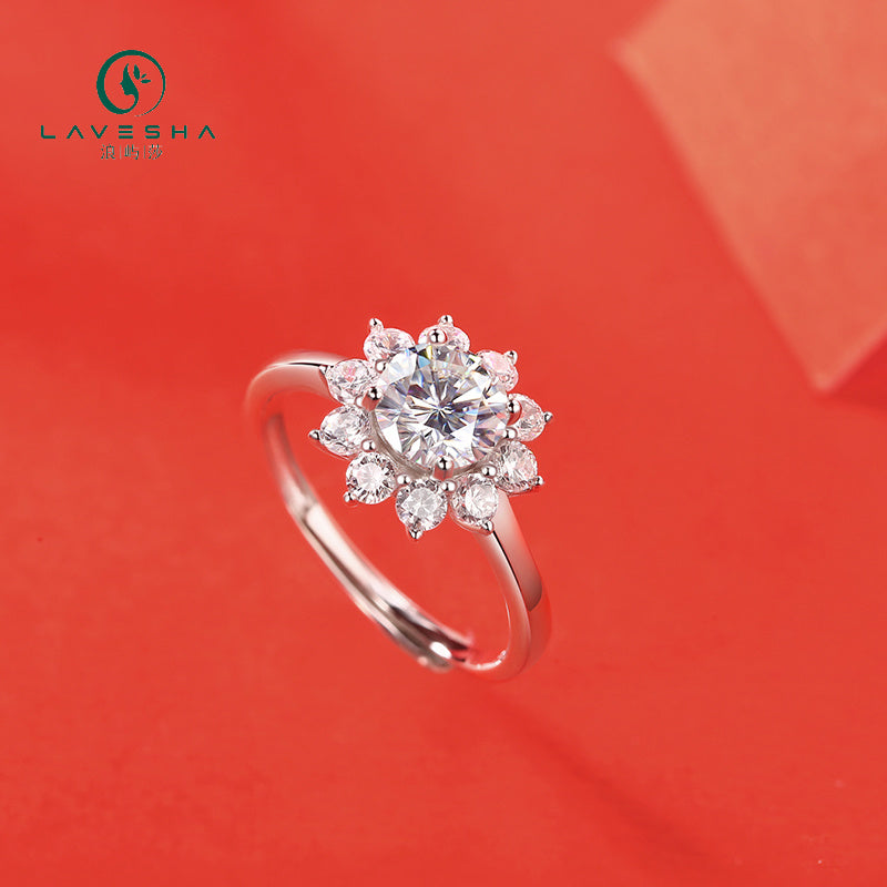 LAVESHA Women 1.0 CTW Round Moissanite S925 Adjustable Band Ring